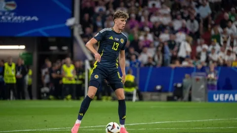 欧冠赛事解析：加拉塔萨雷VS利物浦专家推荐及比分预测